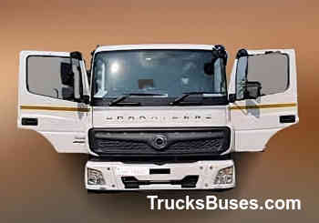 BharatBenz 5432T Tractor Images