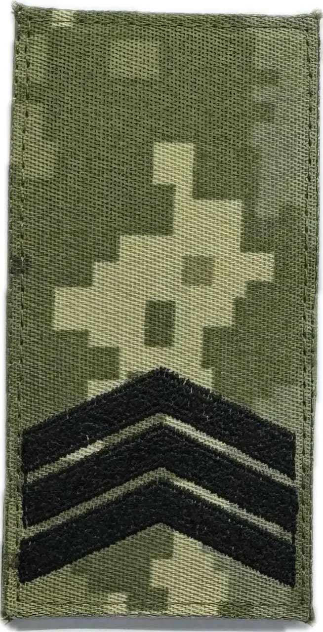 Погон Сержант (чорна нитка, на липучці) піксель
