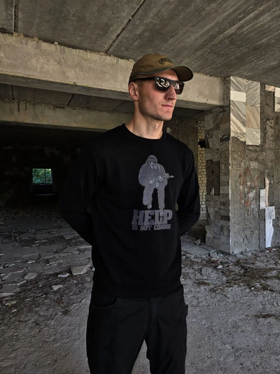 Світшот Helikon-Tex Help Is Not Coming — чорний — вигляд 2