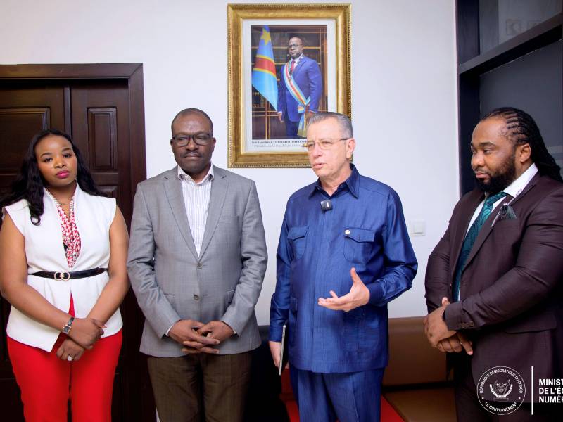 Économie numérique : S.E Augustin Kibassa Maliba échange avec l’équipe d’Expo Béton sur le numérique au service des villes.