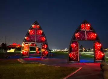 21 FocusFillWzYwMCw0NDAsIngiLDI3XQ. New Community lights up Macarthur