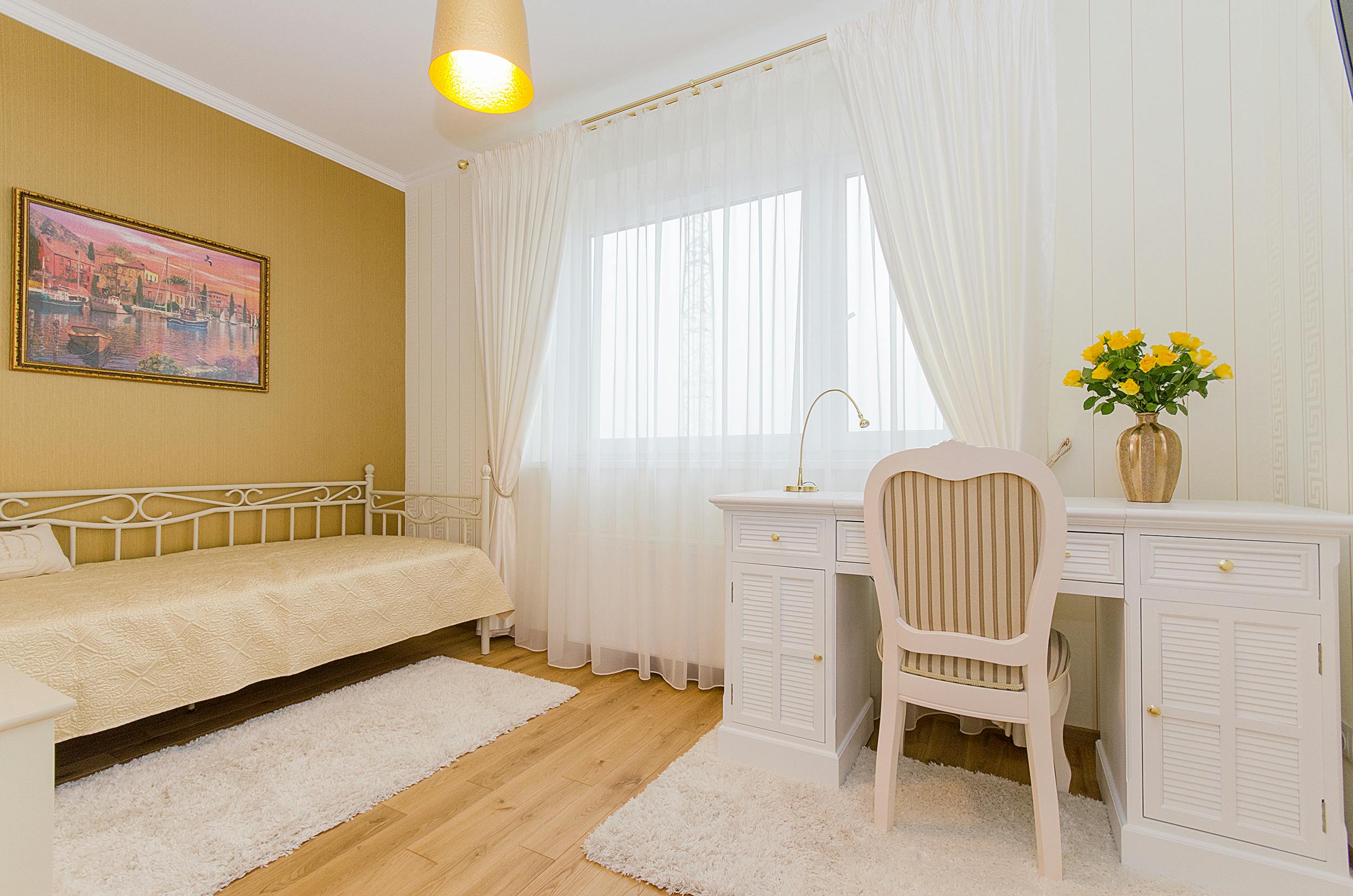 Small Curtains (300 x 300 cm)