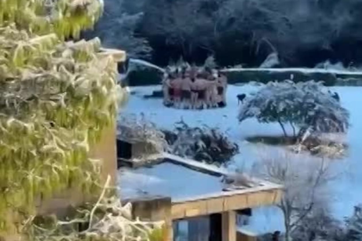 Aventureros desafían la ola polar con el Método Wim Hof en las sierras cordobesas