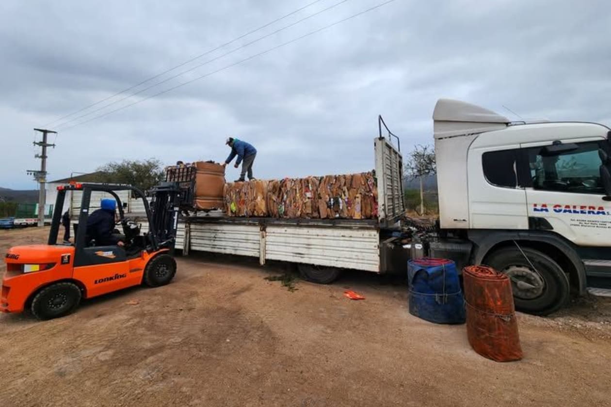 Capilla del Monte impulsa el reciclaje con la venta de 10 toneladas de cartón