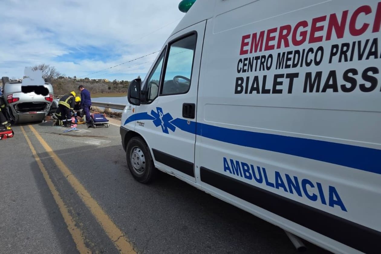 Accidente en Ruta 38: Mujer herida tras volcar su auto