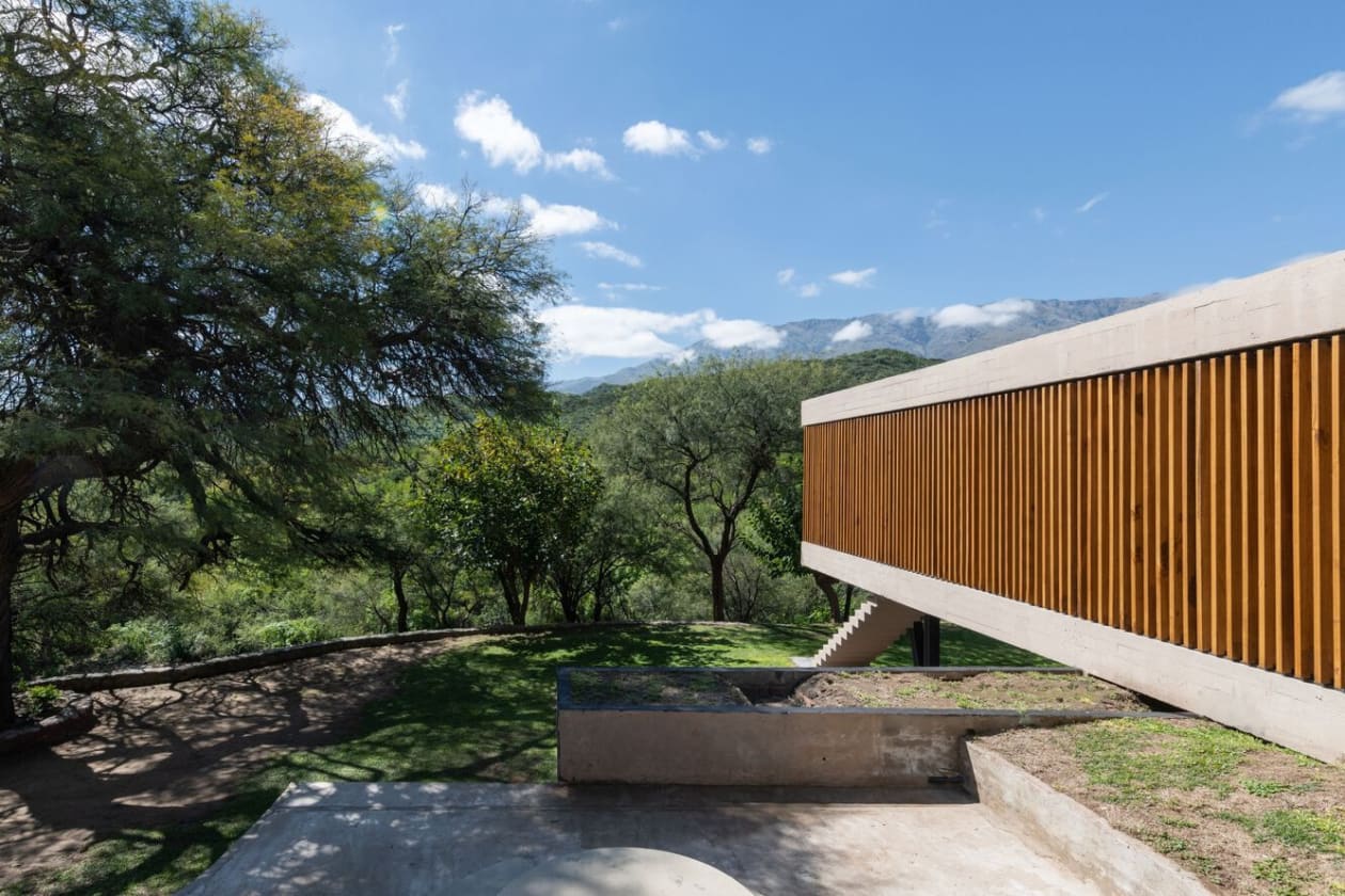 Arquitectura y Naturaleza: 12 Casas Emblemáticas en las Sierras de Córdoba