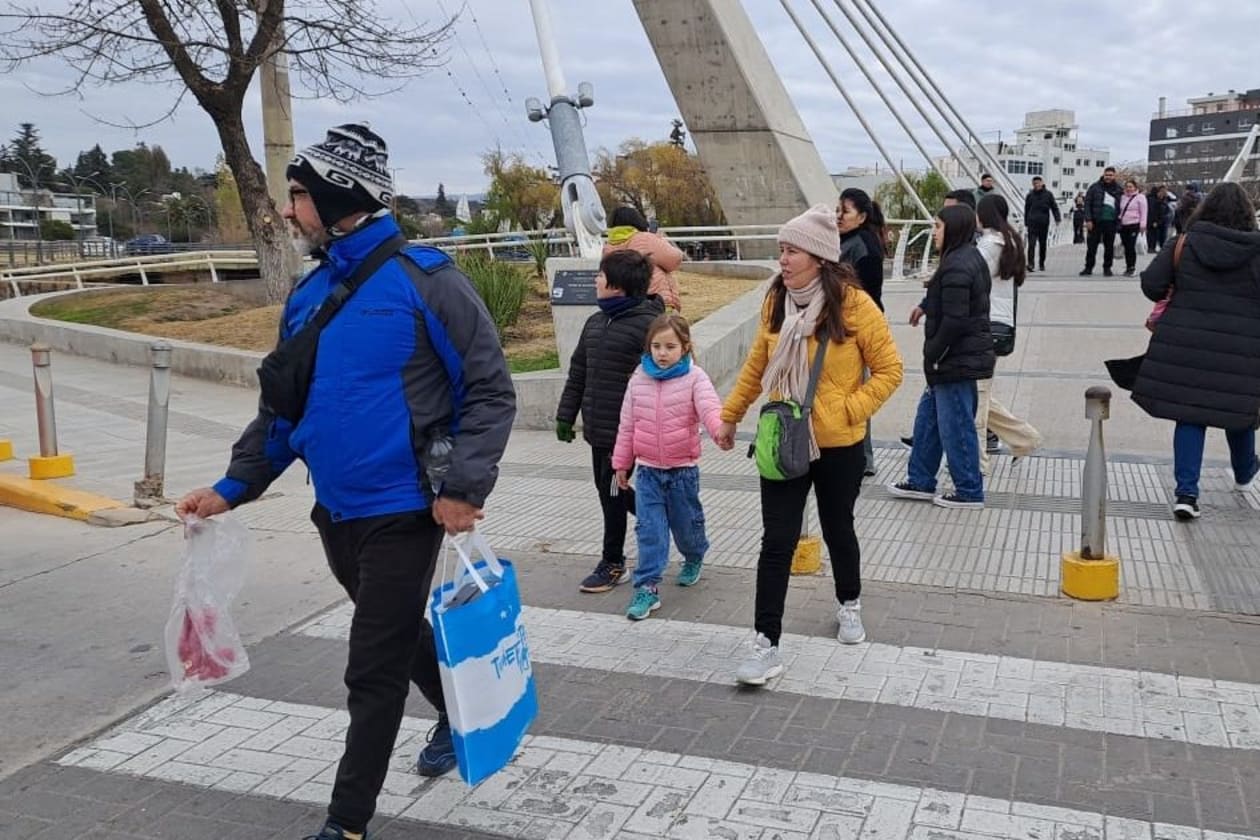Frío extremo en San Antonio y Carlos Paz: temperaturas bajo cero