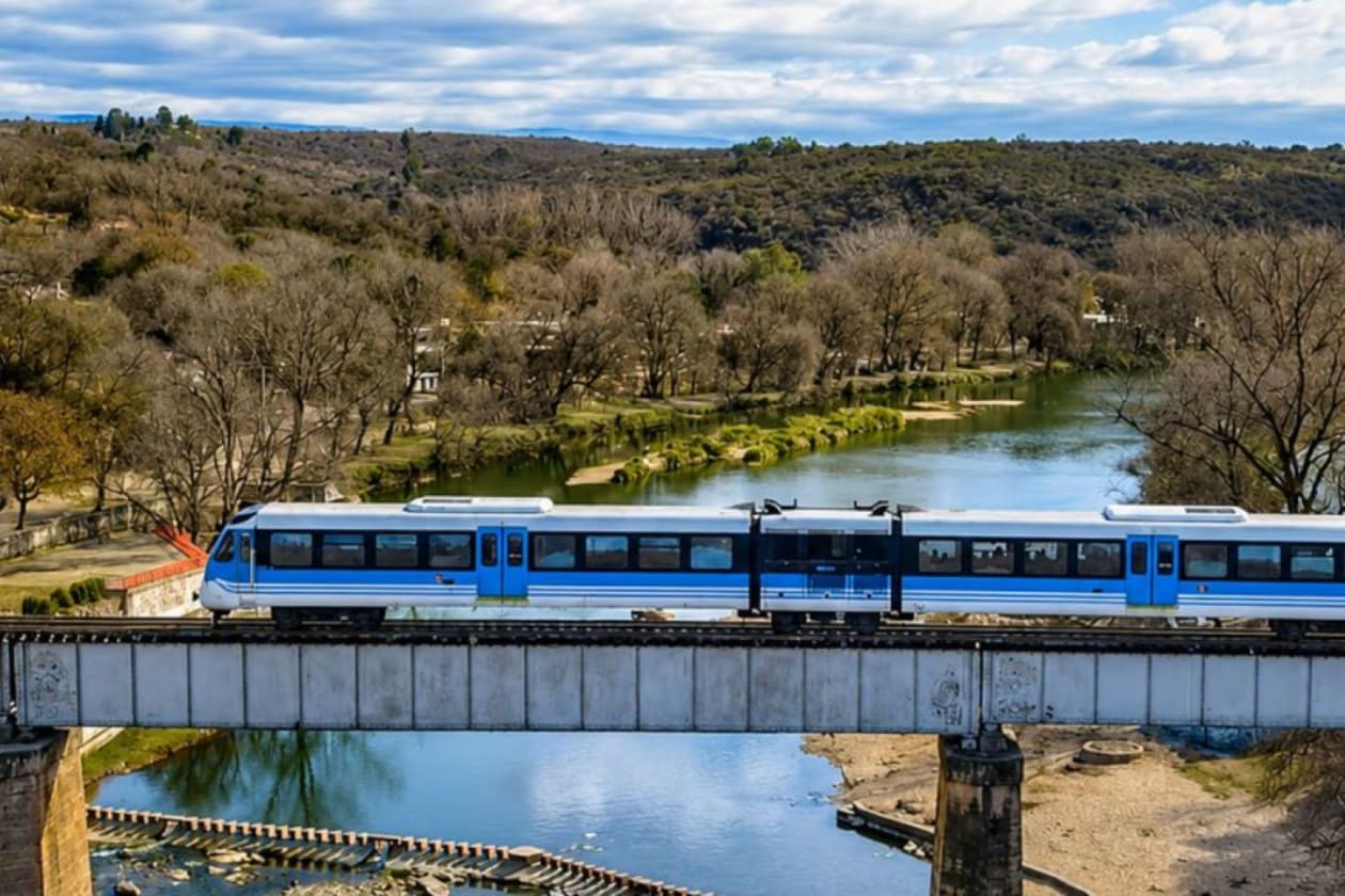 El Tren de las Sierras: una travesía económica por el Valle de Punilla