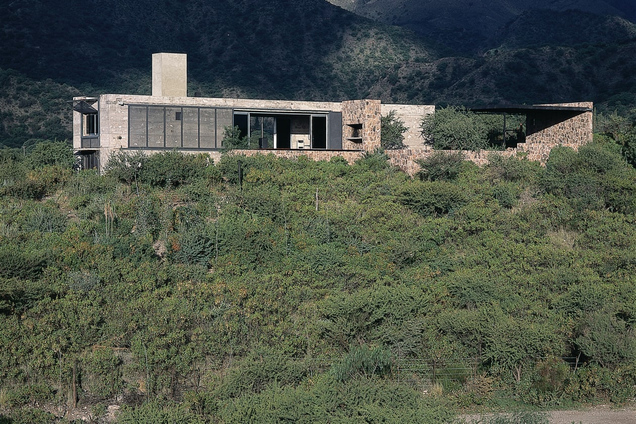 Destacan la arquitectura de una casa en Capilla del Monte