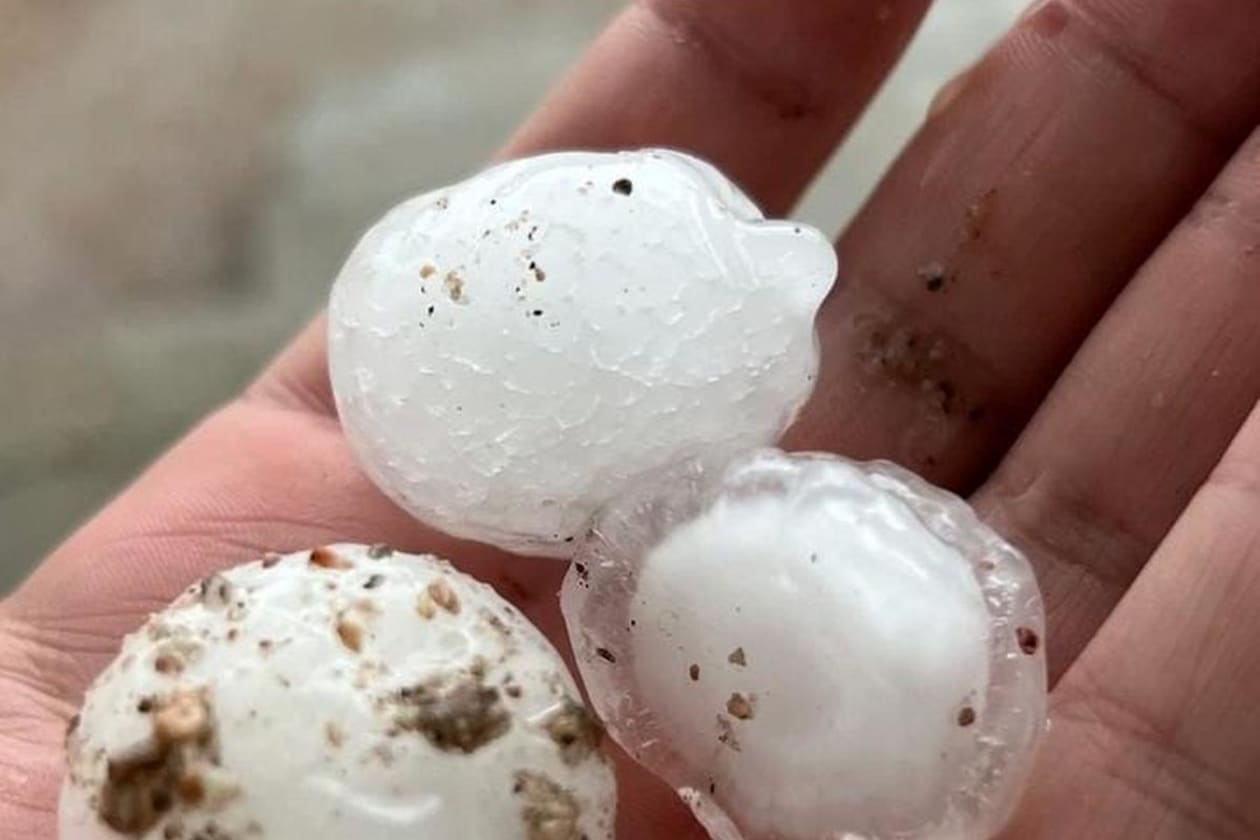 Intensa granizada sorprende a Capilla del Monte
