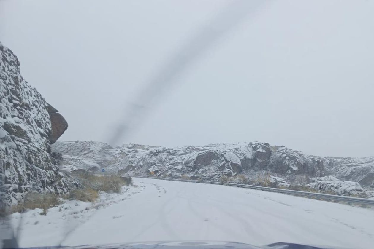 Operativos de seguridad por nevadas en las sierras de Córdoba