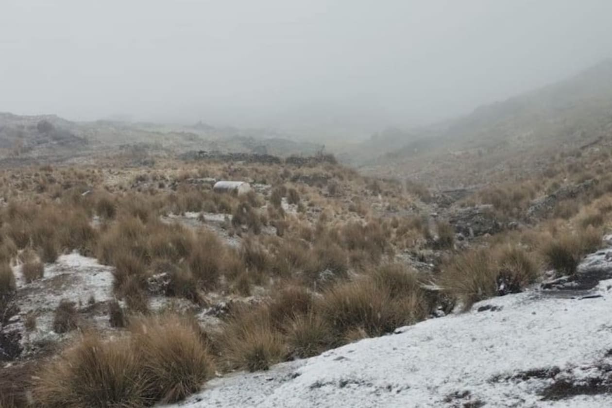 Frío extremo y nevadas en las sierras de Córdoba este domingo