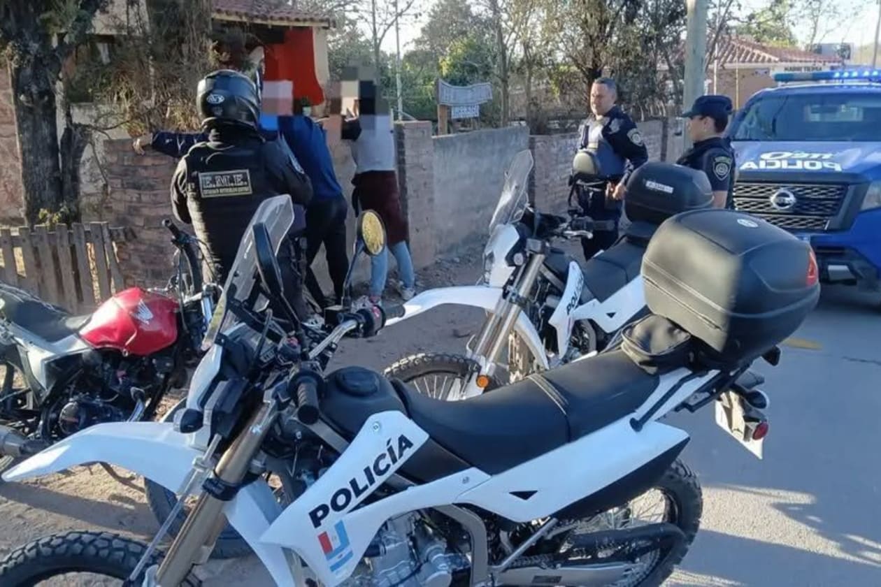 Detenidos en Capilla del Monte por maniobras peligrosas en moto