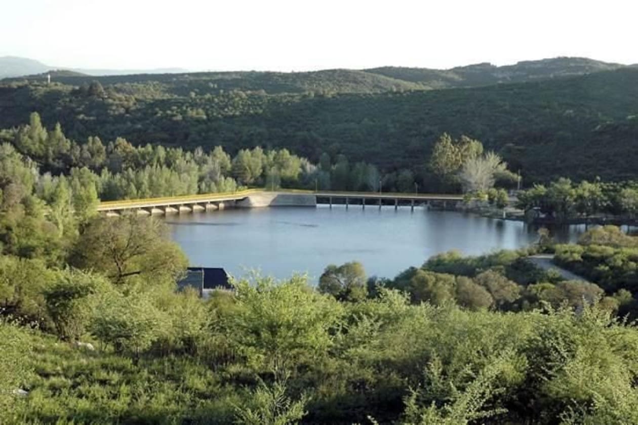 Caminata gratuita por el Circuito Perilago en La Falda este sábado