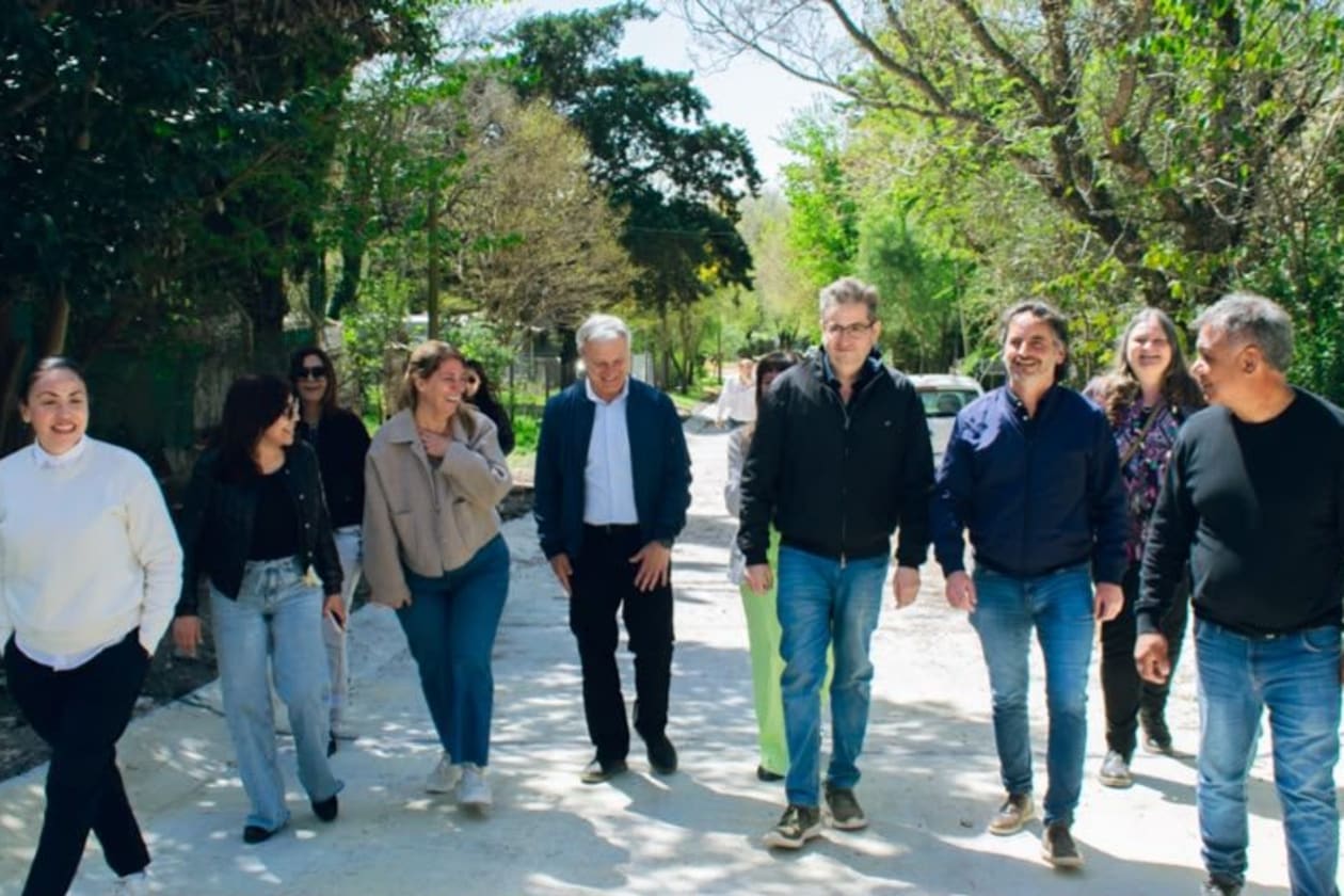 Nueva pavimentación mejora la conexión entre Agua de Oro y El Manzano