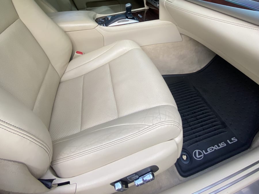 Lexus LS 460, Full Detail