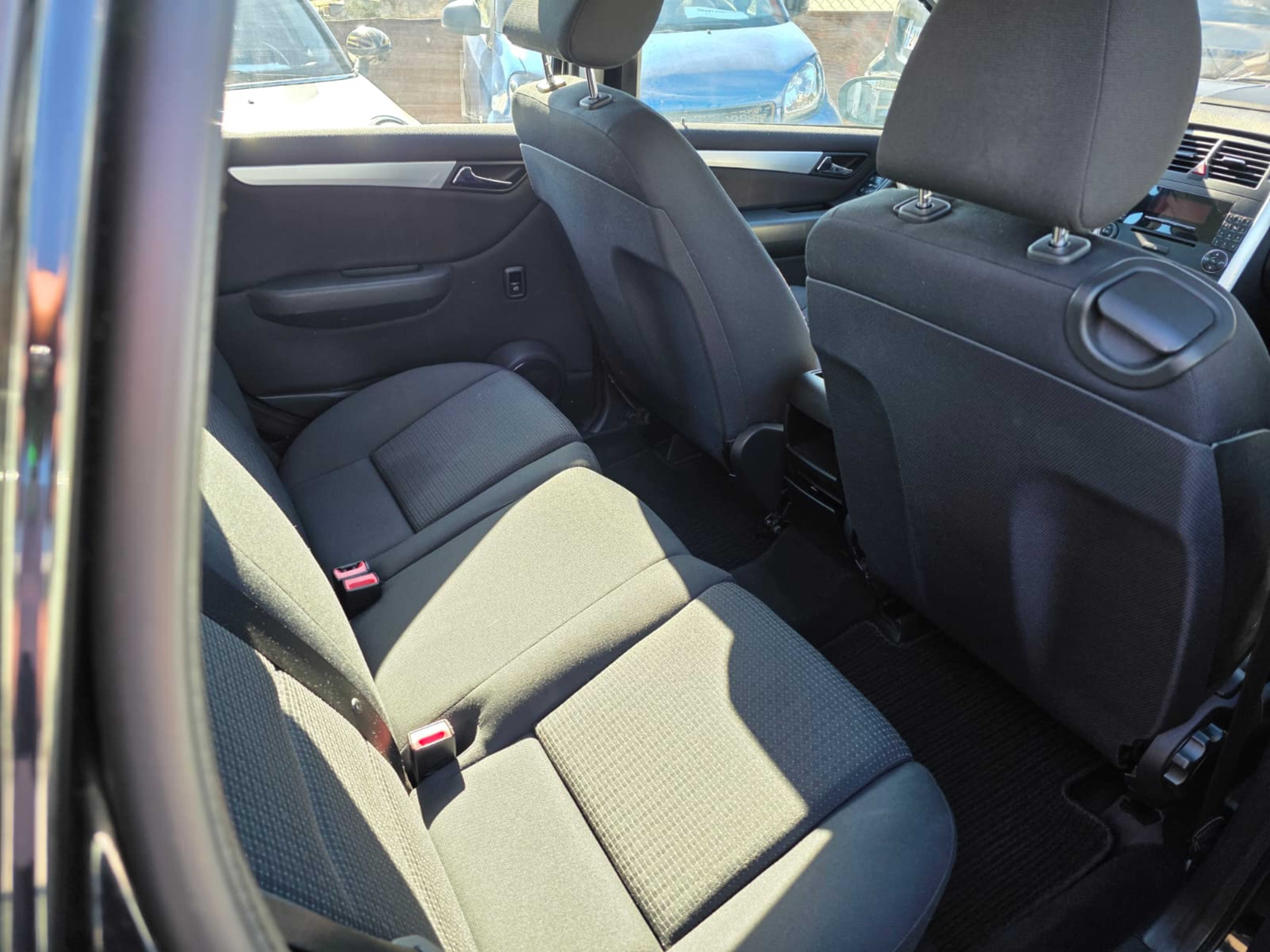 Mercedes-Benz B200 2006 — miniatura 6