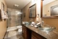 windance_ranch_main_interior_bath05