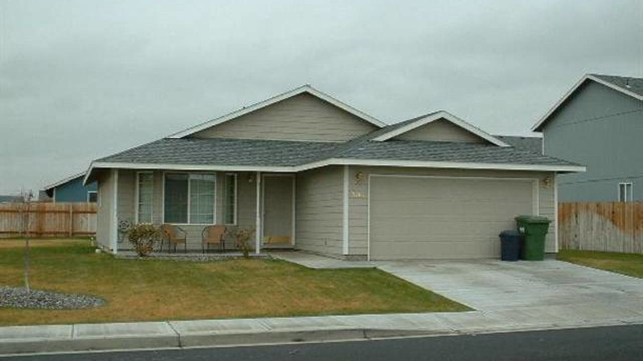 7803 W GALIANO, Pasco WA 99301