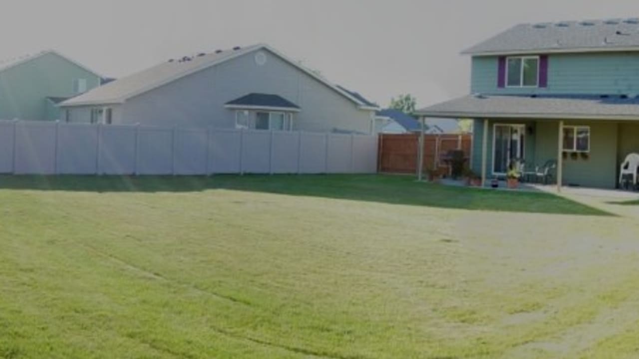 1203  W 40th Avenue, Kennewick WA 99337