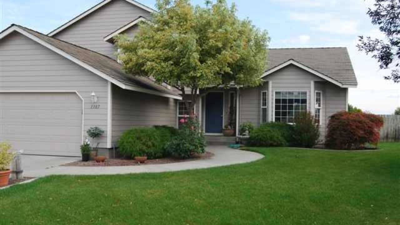 1307  S Penn St., Kennewick WA 99338