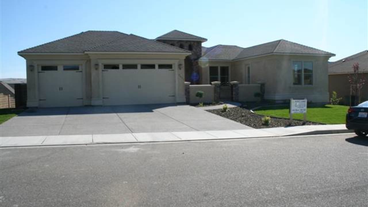 2421 Tiger Lane, Richland WA 99352