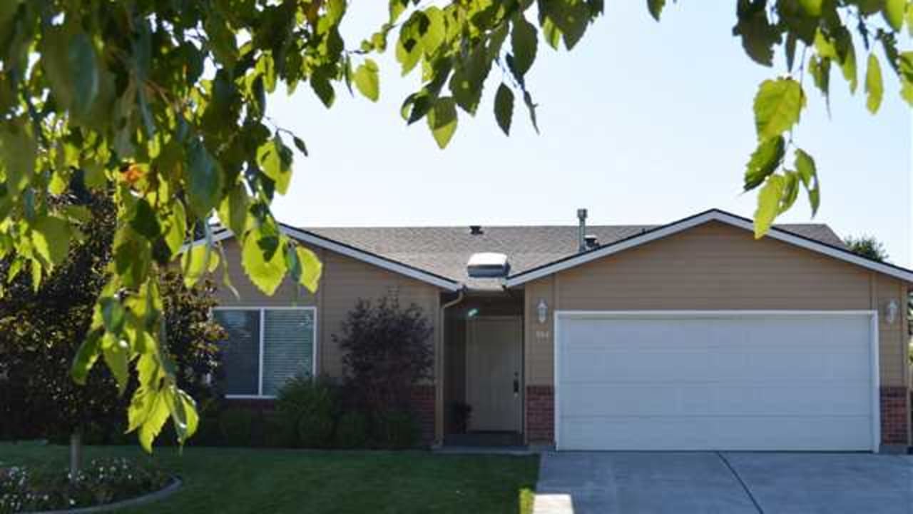 904 S Arthur Place, Kennewick WA 99336