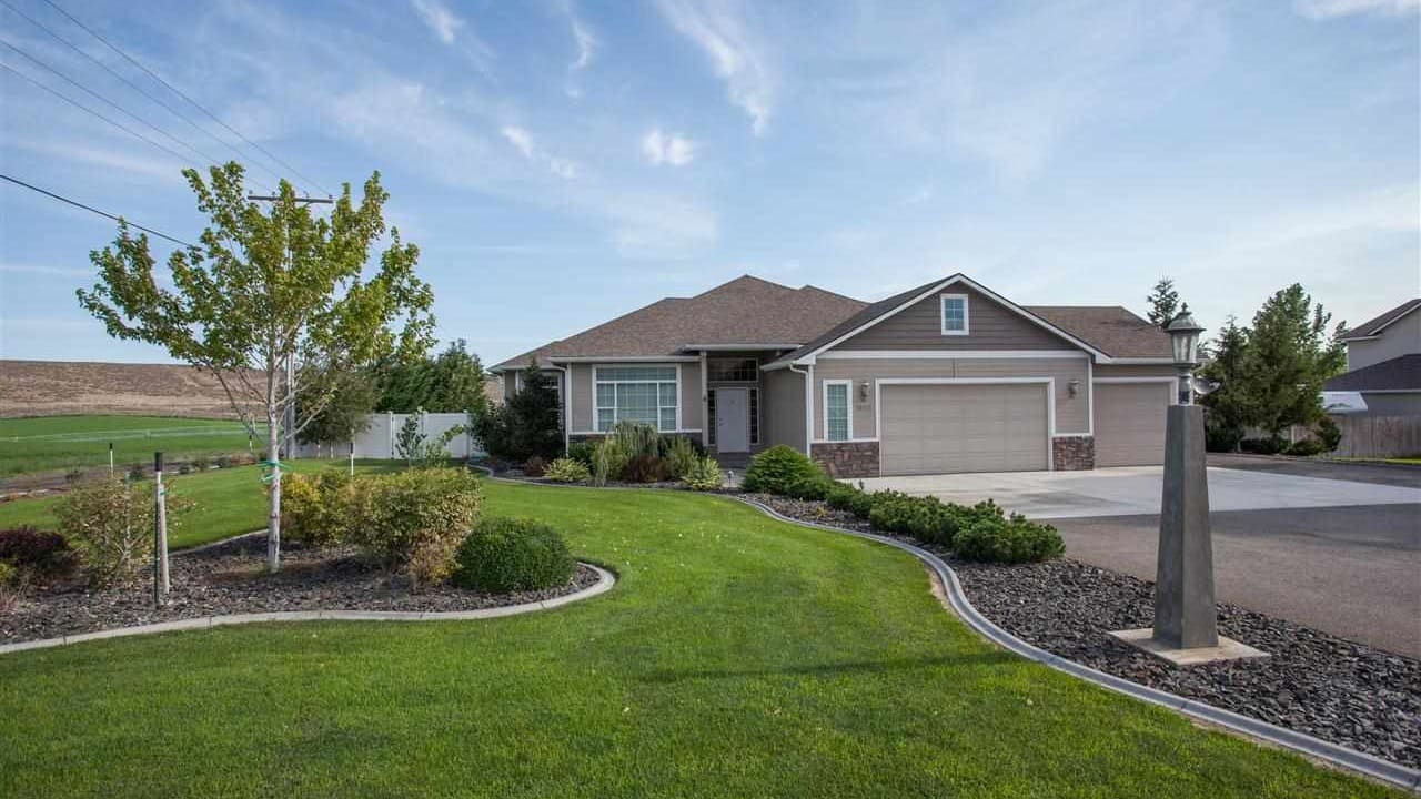 96910 E Brandon Dr, Kennewick WA 99336