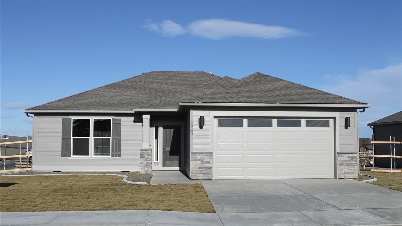 5940 W 41st. Avenue., Kennewick WA 99338