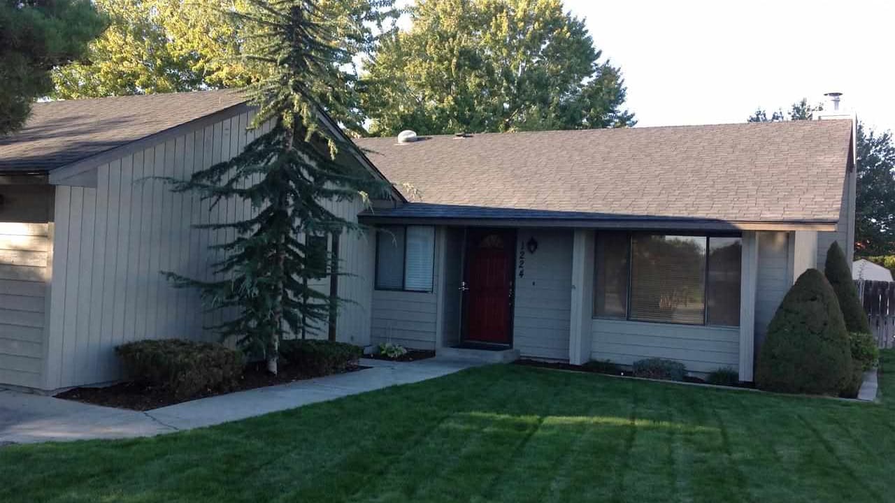 1224 Woodbury, Richland WA 99352