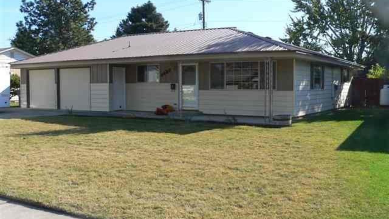 1437 Agnes, Richland WA 99352