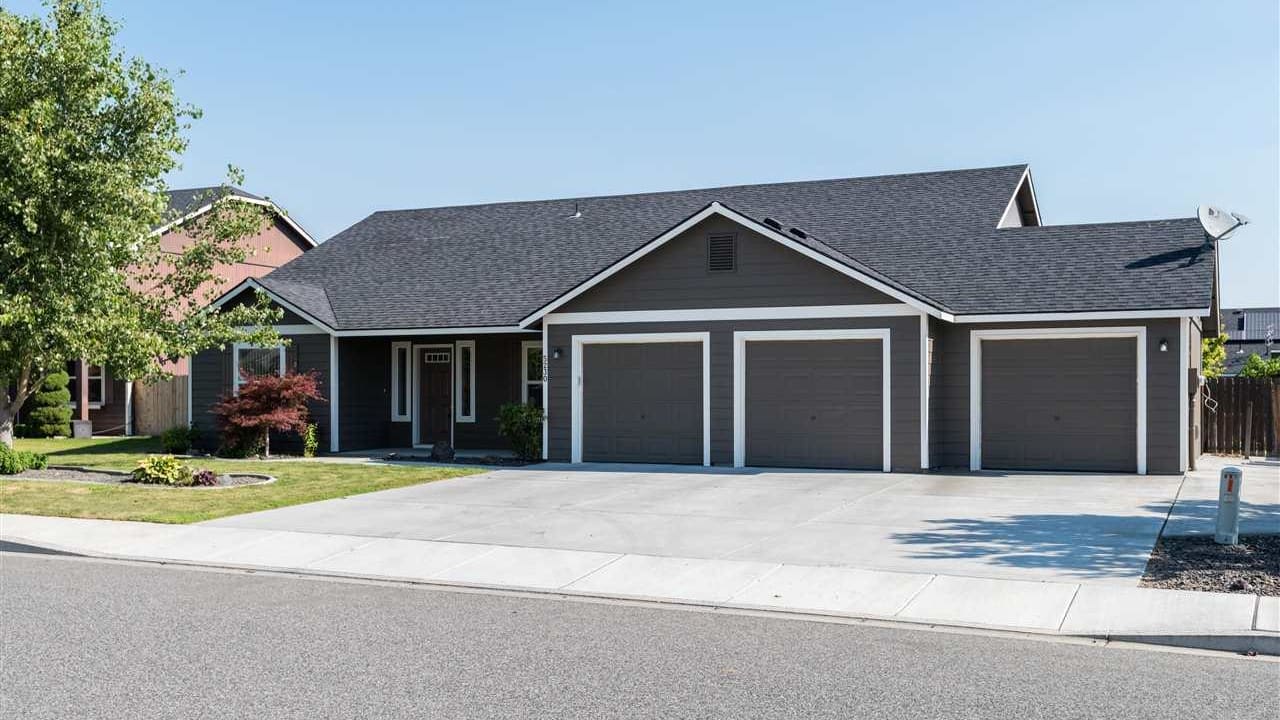 5230 Pinehurst St., West Richland WA 99353