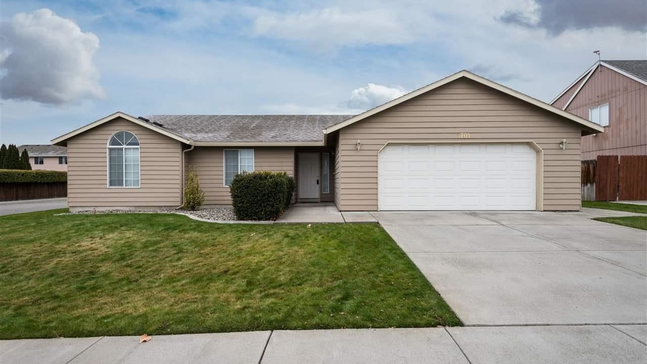 1701 W 25th Avenue, Kennewick WA 99336