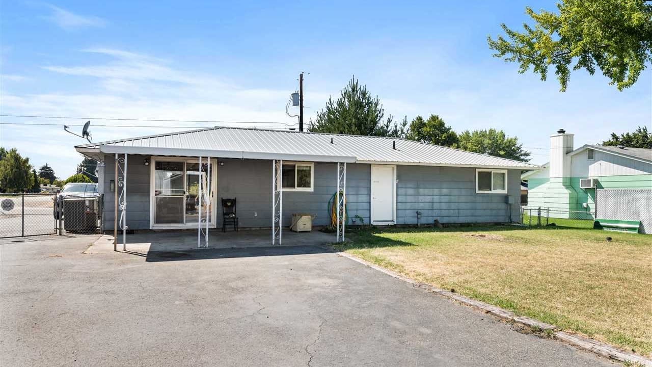 907 Rd 34, Pasco WA 99301