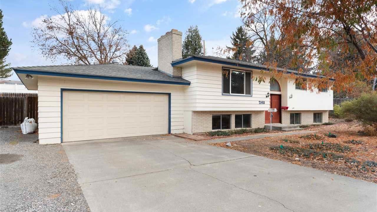 2148 Hoxie Avenue, Richland WA 99354