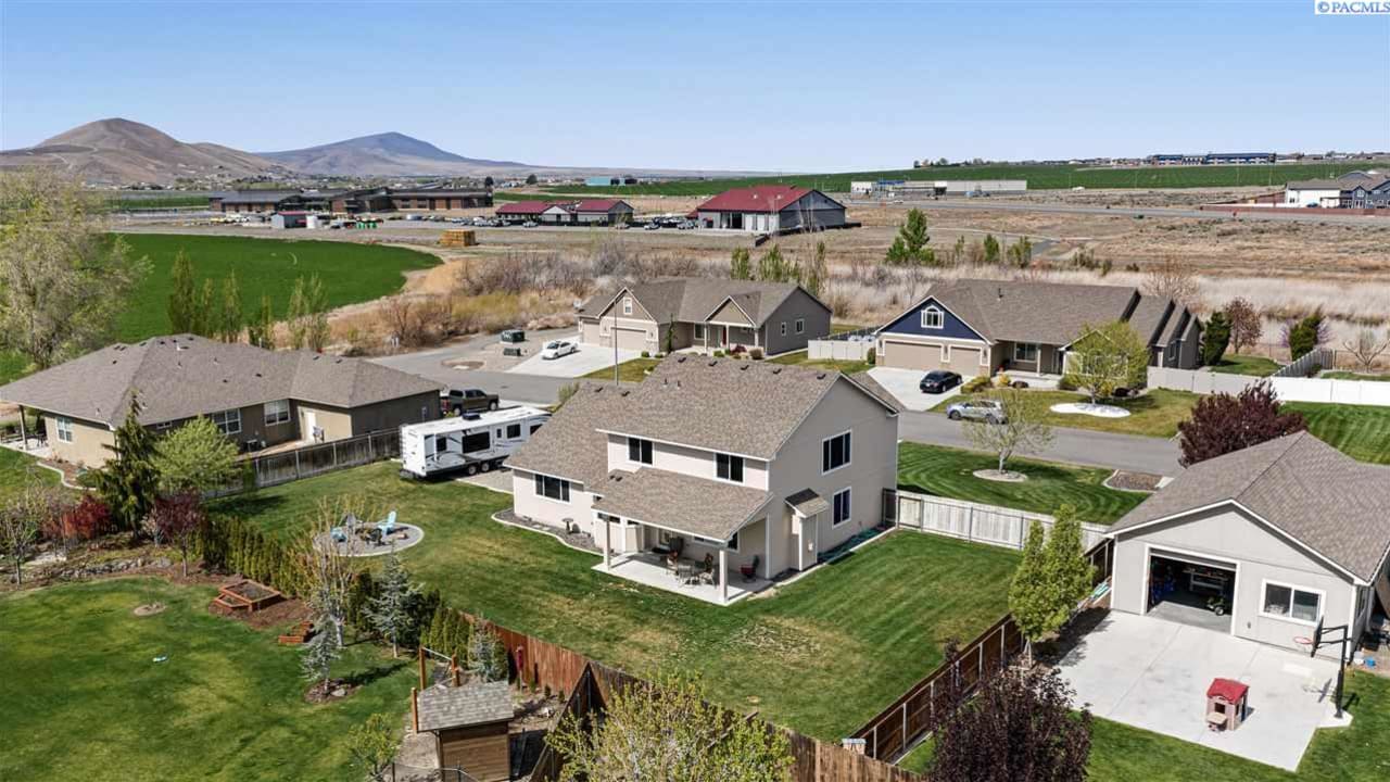 6103 Willowbend St, West Richland WA 99353