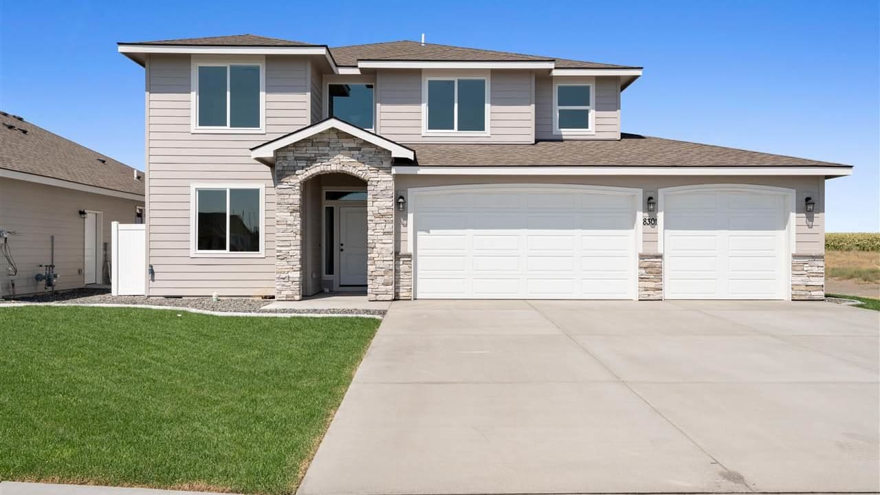 8301 ASHEN DRIVE, Pasco WA 99301