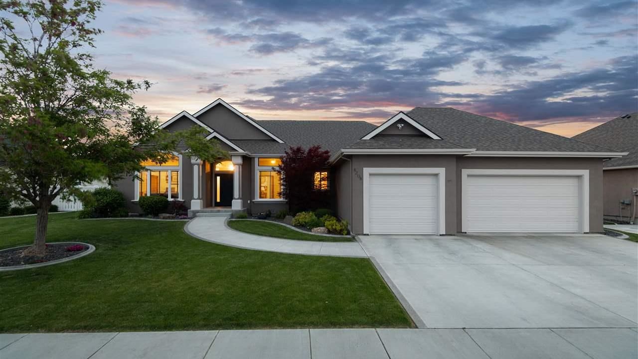 8208 W 4th Place, Kennewick WA 99336