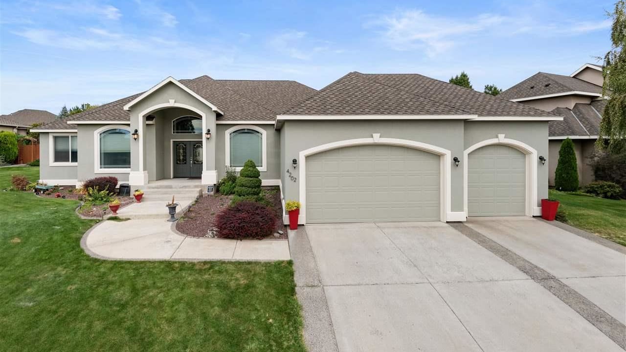 4202 W 34th Avenue, Kennewick WA 99337