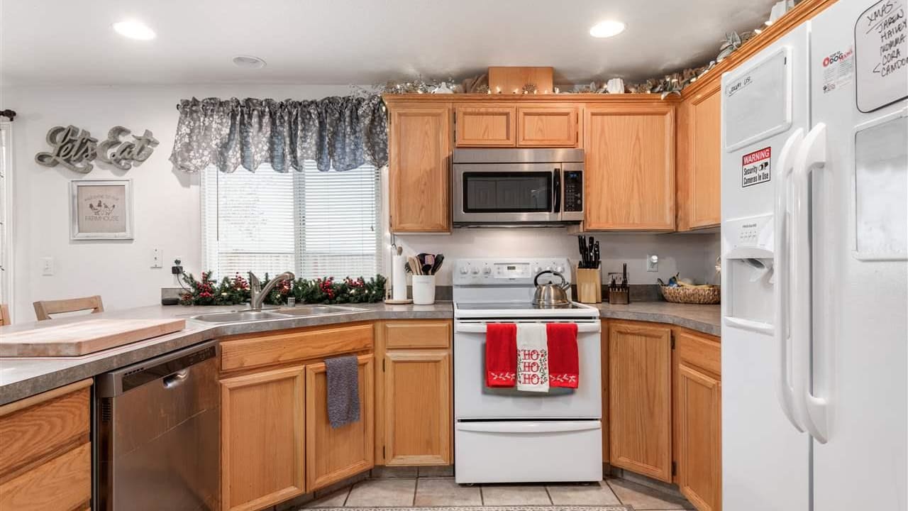 5411 Texada Ln, Pasco WA 99301