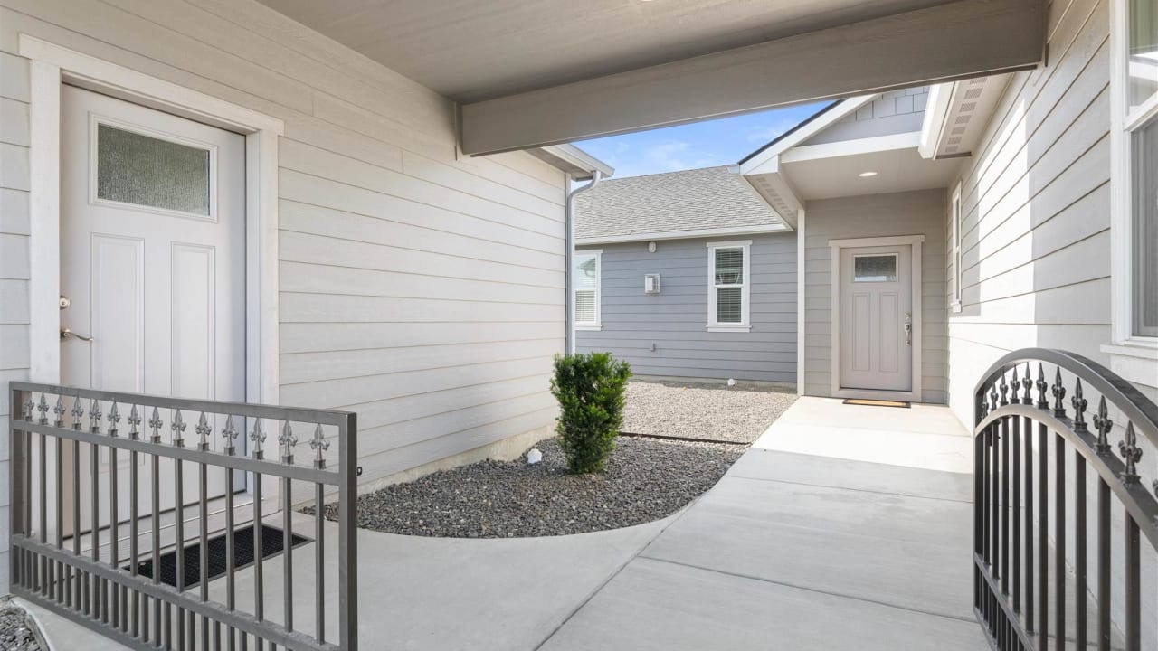 6679 W 38th Avenue, Kennewick WA 99338