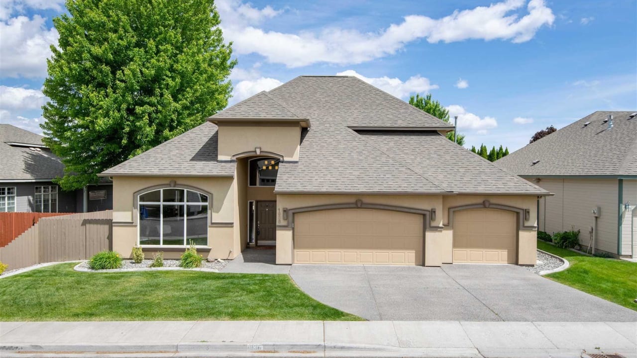 1936 Penny Royal Avenue, Richland WA 99352-8509