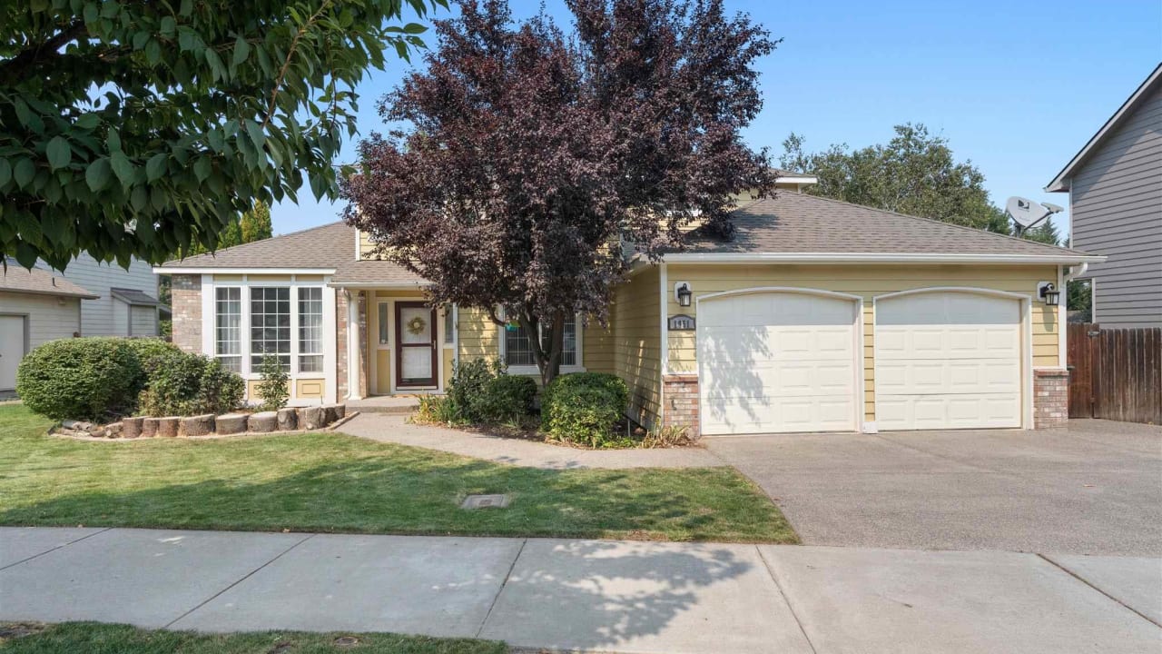 1951 Newhaven Loop, Richland WA 99352