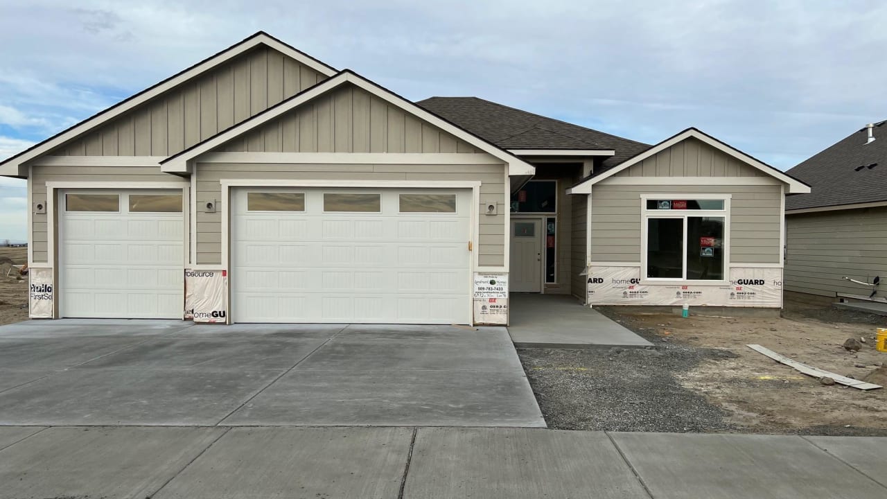 6972 W 36th Place, Kennewick WA 99338