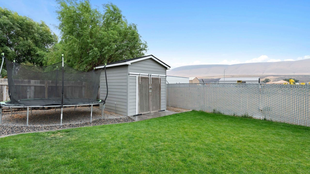 1409 DELLA AVENUE, Benton City WA 99320