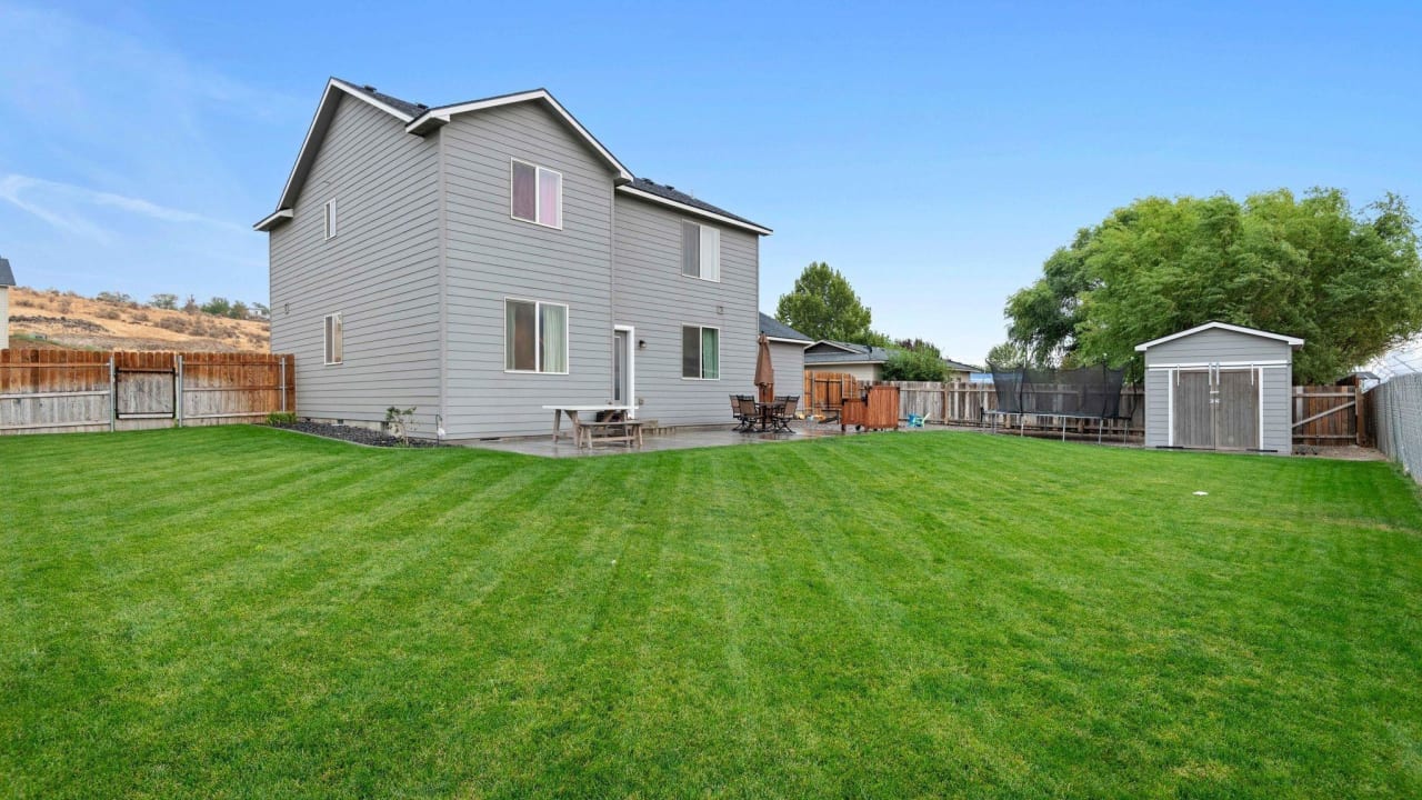 1409 DELLA AVENUE, Benton City WA 99320