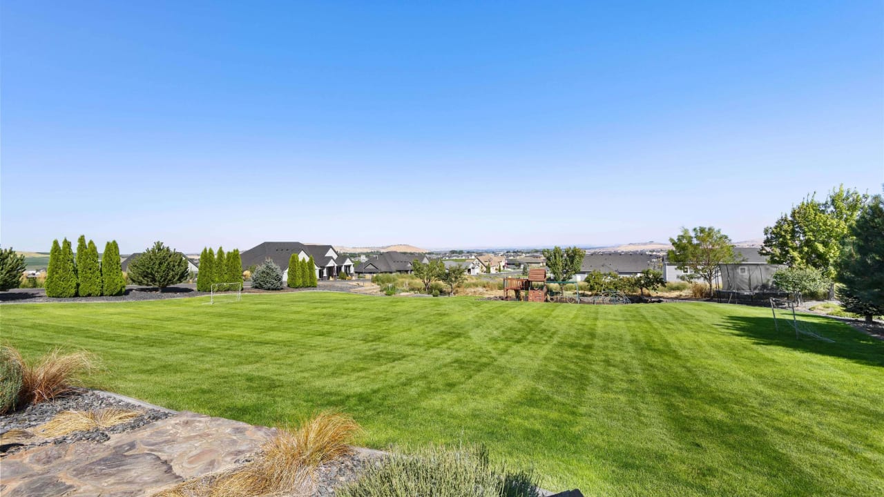 13507 Grandview Lane, Kennewick WA 99338