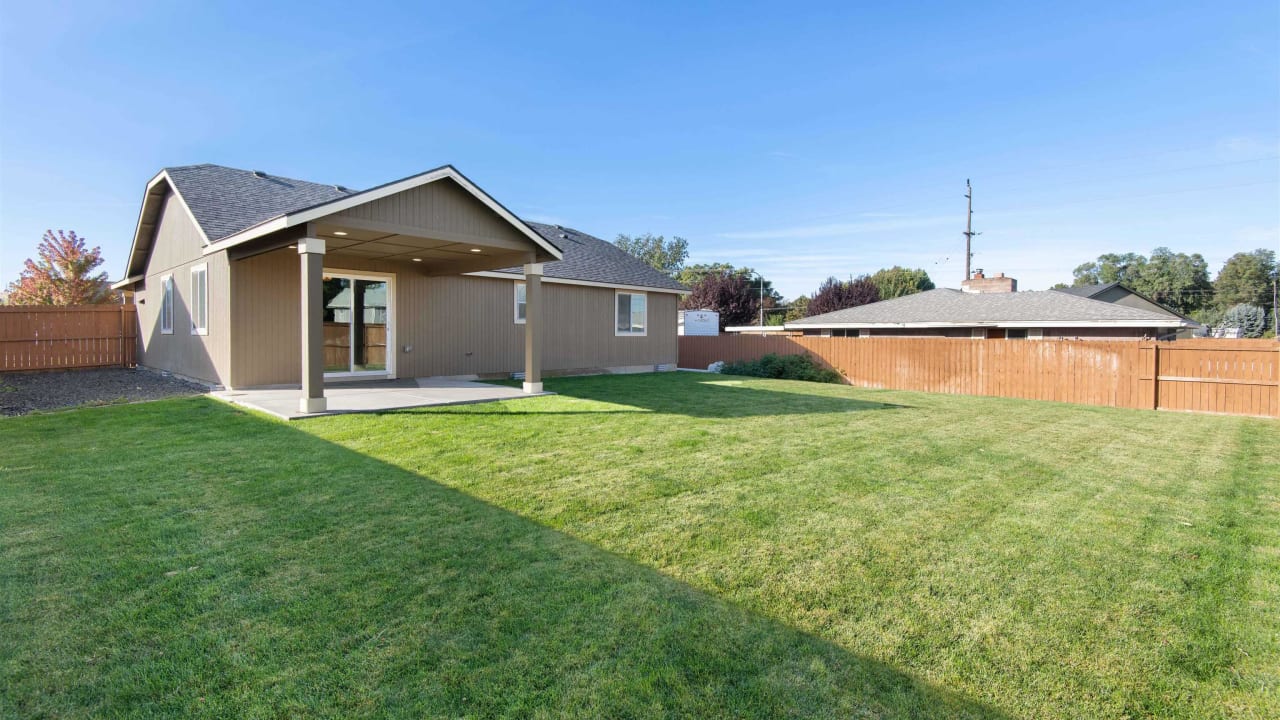 3526 W 10th Ct, Kennewick WA 99338