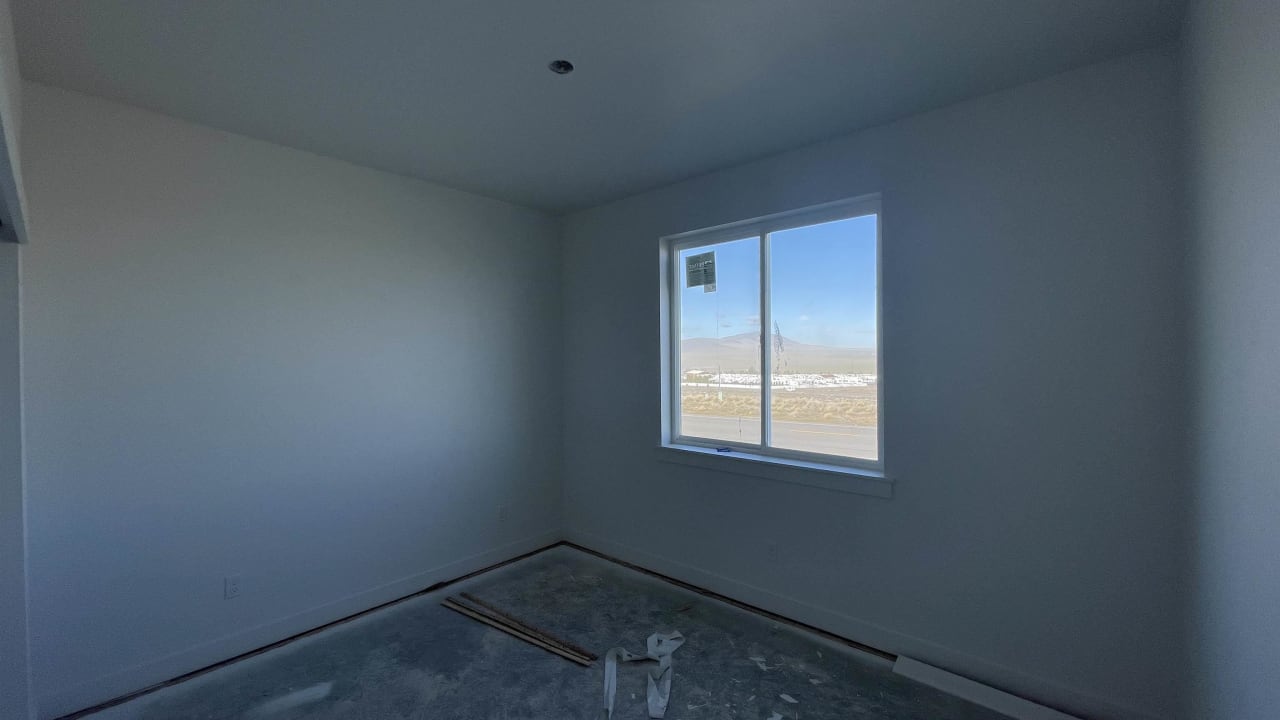 519 Bedrock Loop, West Richland WA 99353