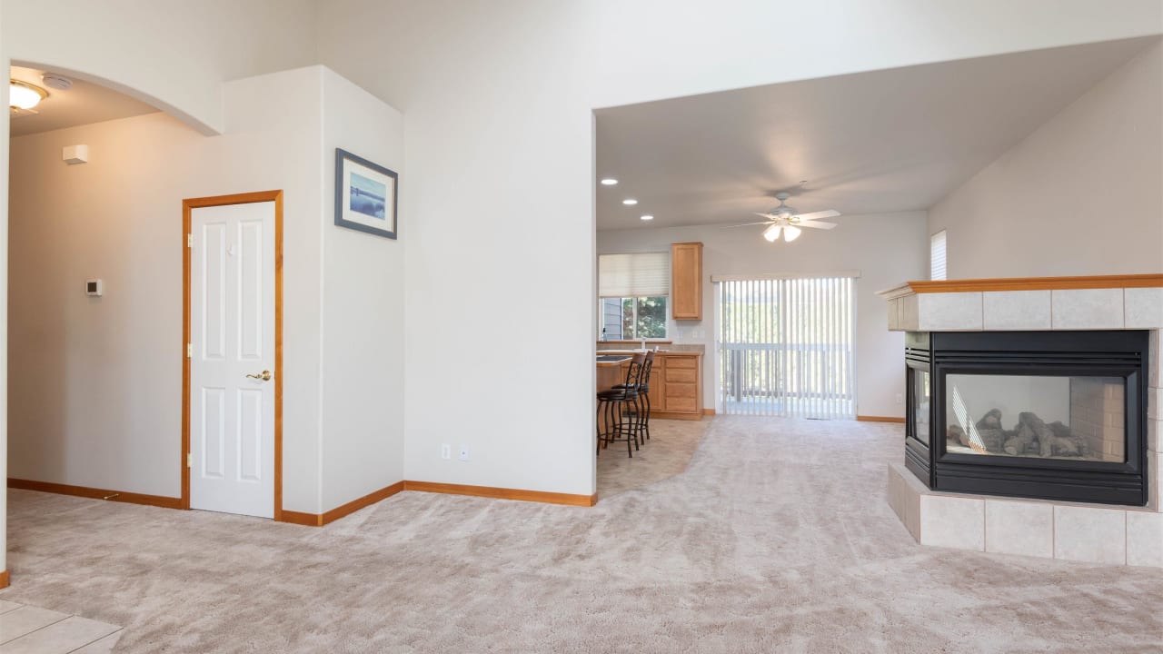 7708 W 21st Avenue., Kennewick WA 99338